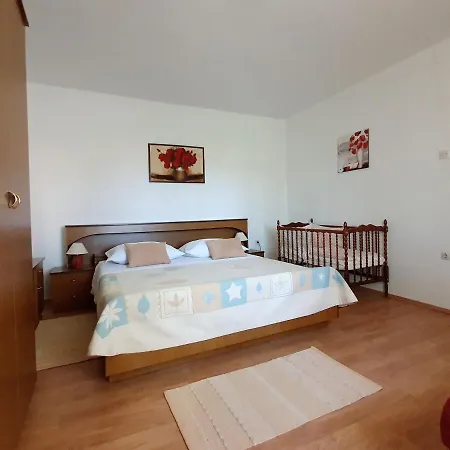 Fafarinka - Close To Krka National Park Ferienhaus Konjevrate