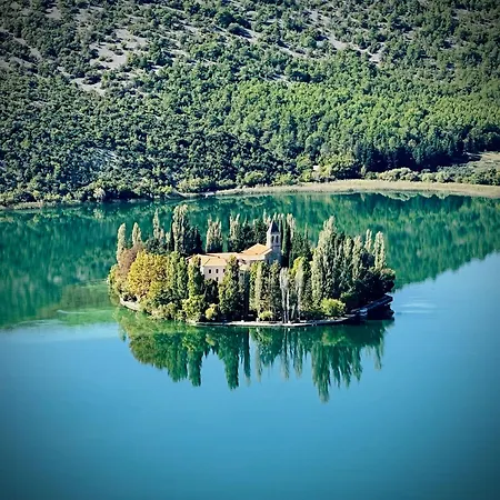 Nyaraló Fafarinka - Close To Krka National Park *