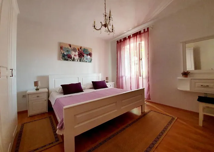 Fafarinka - Close To Krka National Park *